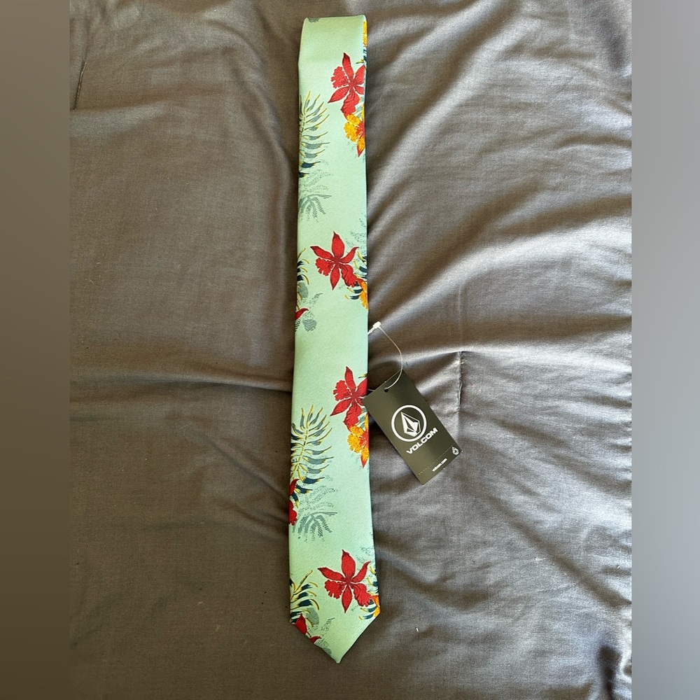 Volcom Tropical Floral Skinny Tie